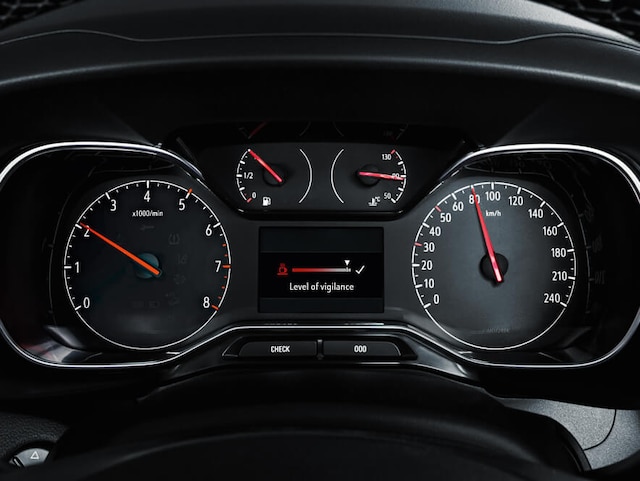 opel_combo_life_center_console_4x3_cml20_i03_053