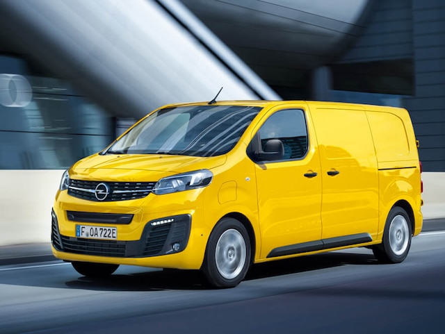opel_vivaro-e_exterior_driving_4x3_vi-e21_e01_004
