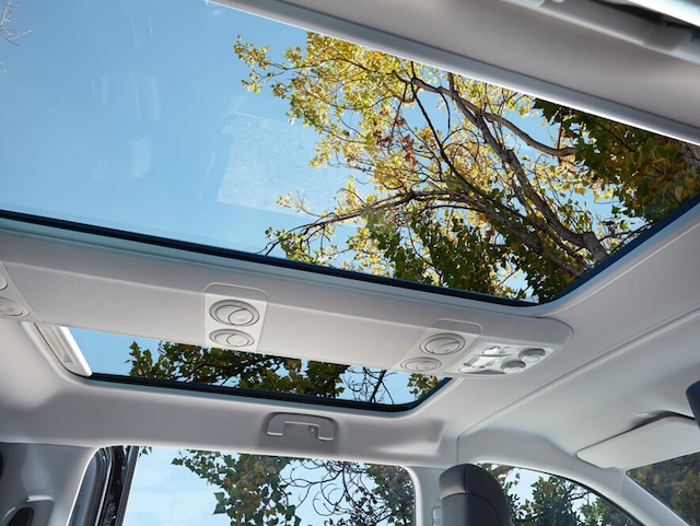 opel_zafira_life_panoramic_sunroof_4x3_zal195_i01_017